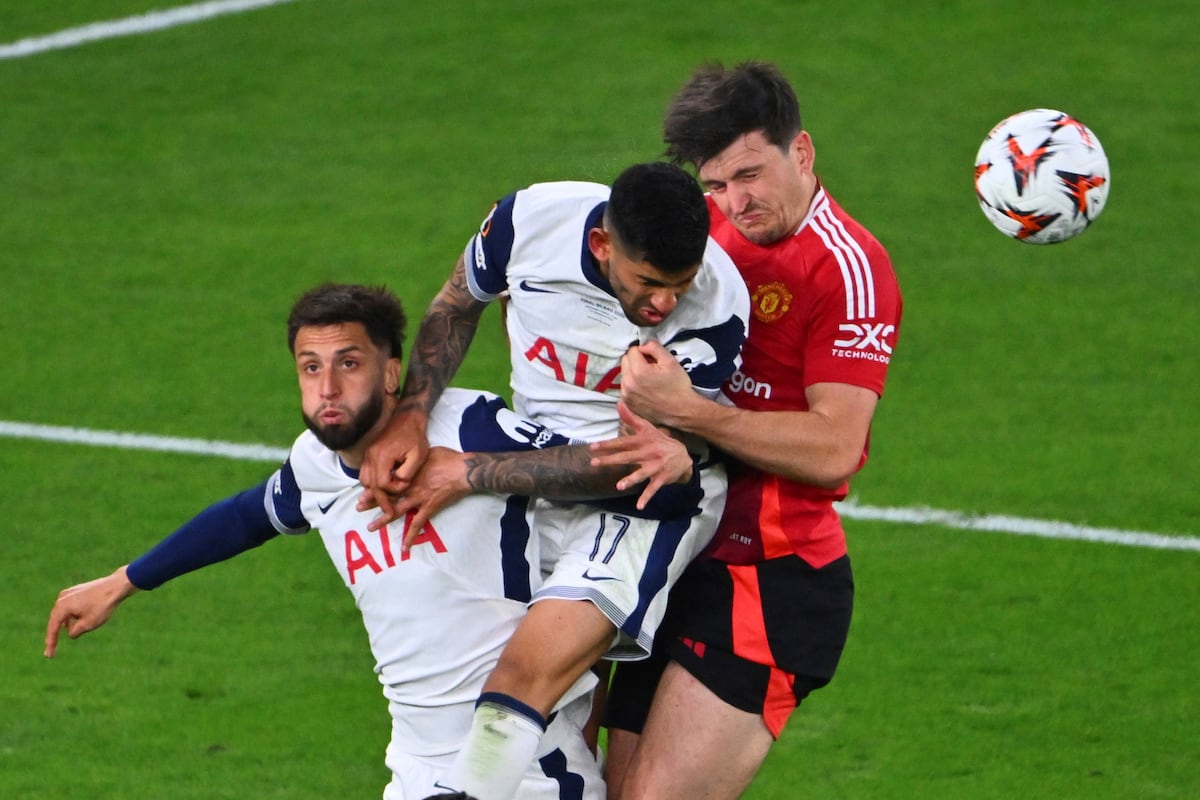Tottenham y Cristian Romero festejaron ante Manchester United. (AP)