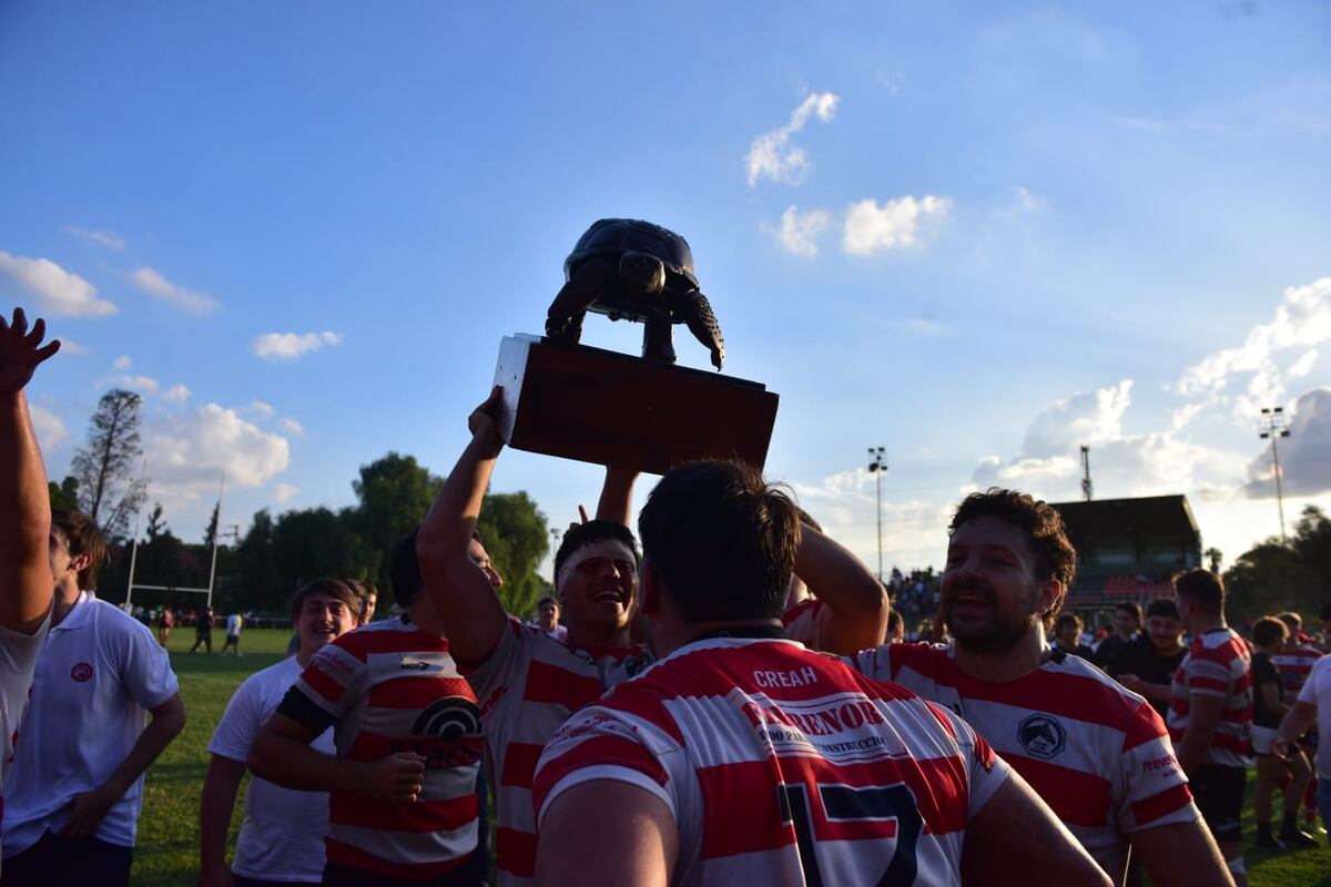 Jockey le ganó a Athletic, por la tercera fecha del Top 10, y celebró con La Tortuga.(José Gabriel Hernández / La Voz)