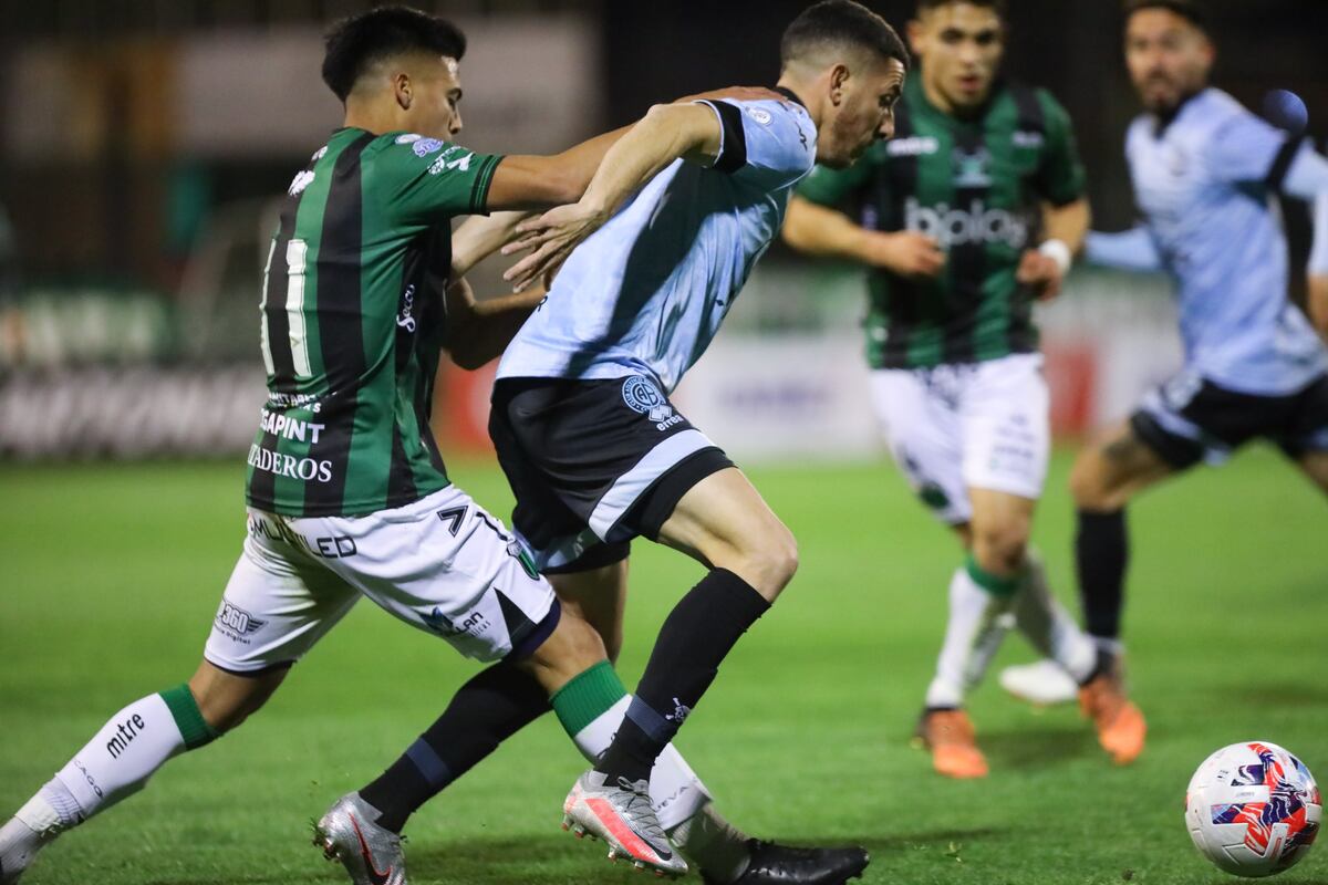 Belgrano en su visita a Nueva Chicago en Mataderos, por la fecha 23 de la Primera Nacional 2022. (Prensa Belgrano).