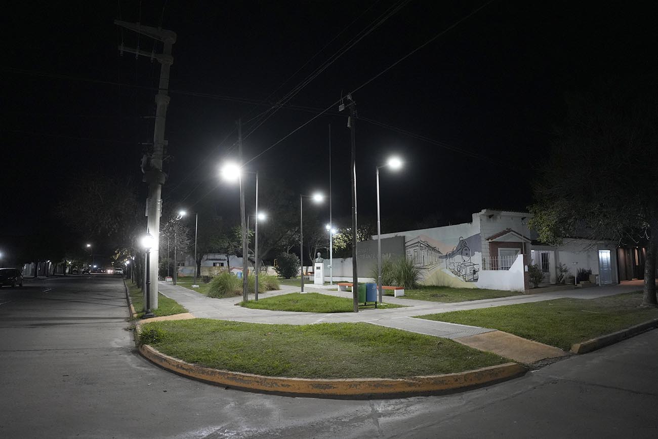Desde enero de 2024, se colocaron más de 5.600 luminarias led.