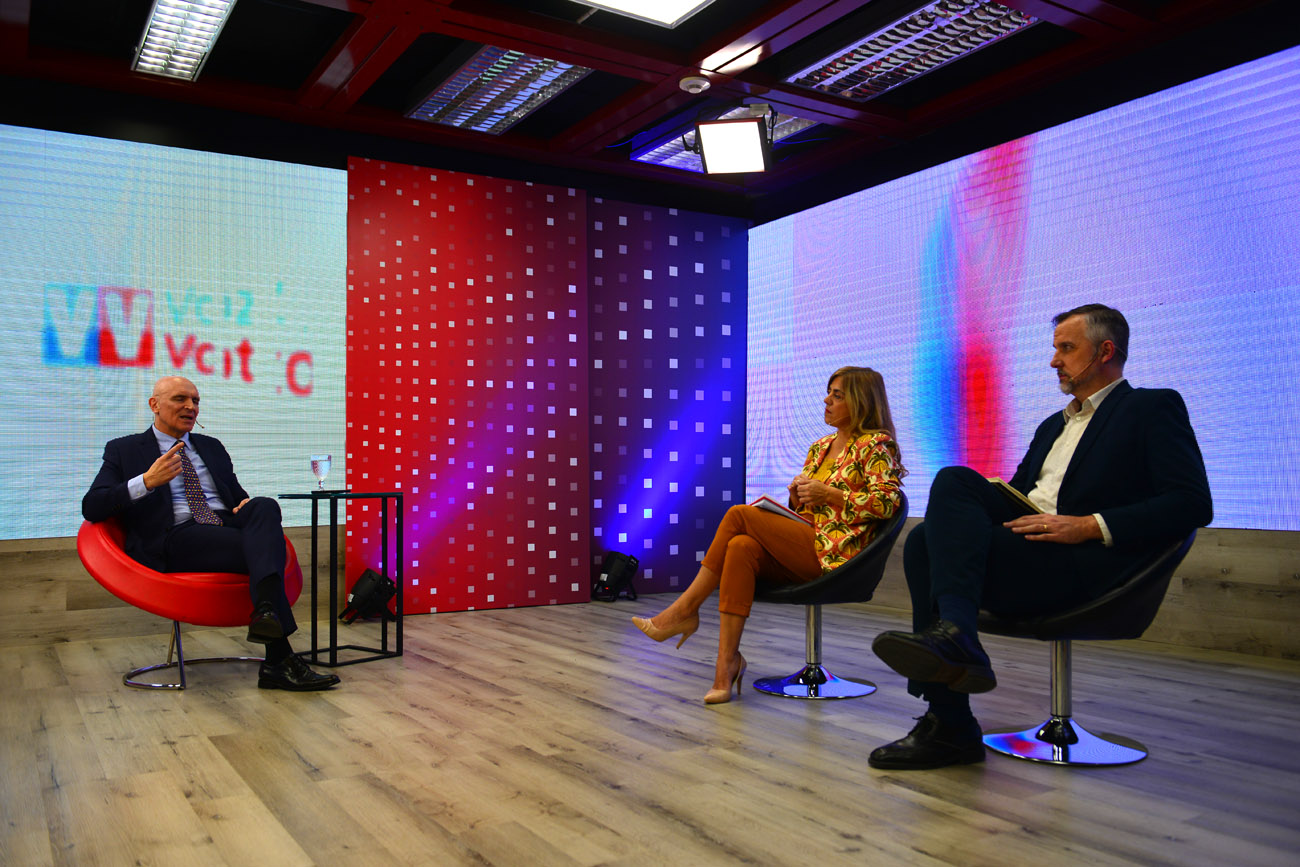 El diputado José Luis Espert en el programa Voz y Voto. (Nicolás Bravo / La Voz)