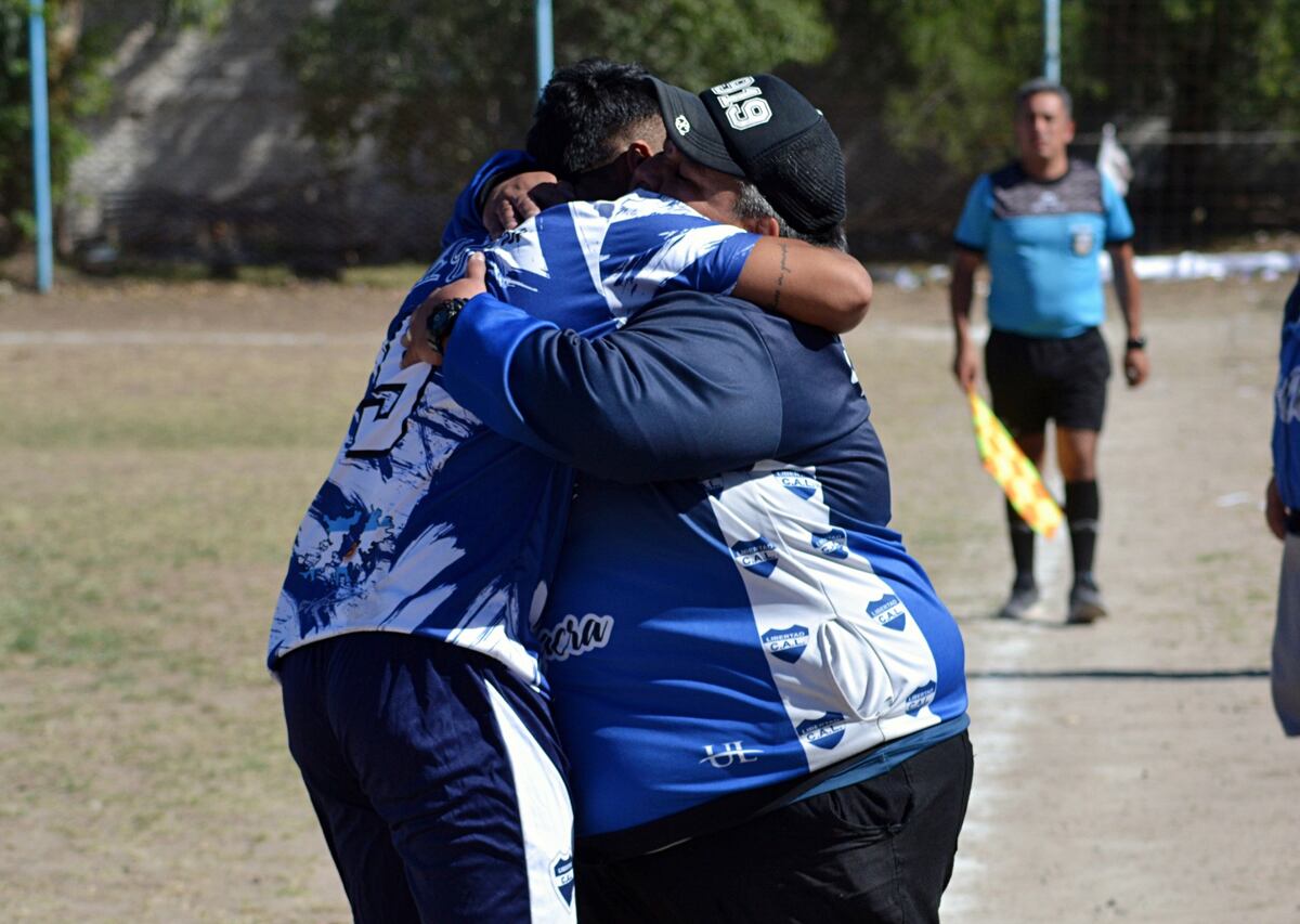 Ricardo "Kiki" Maldonado, DT histórico del club Libertad. Logró el objetivo de dejarlo en Primera A. (Gentileza Pao Tejerina / Prensa Libertad).